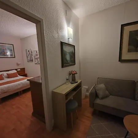 Logis Restaurant La Tête Des Faux 2*