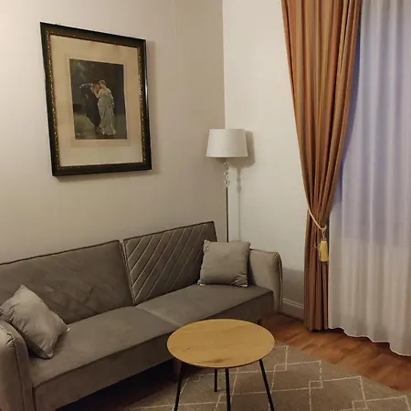 Logis Restaurant La Tete Des Faux 2*