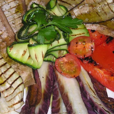 מלון Logis Restaurant La Tete Des Faux 2*