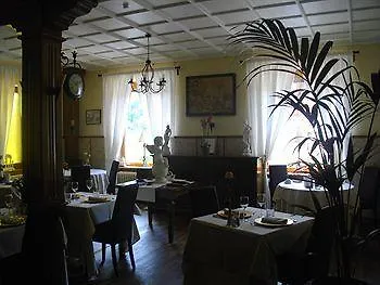 Hotel Logis Restaurant La Tete Des Faux Le Bonhomme