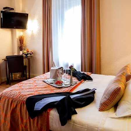 Otel Logis Restaurant La Tete Des Faux