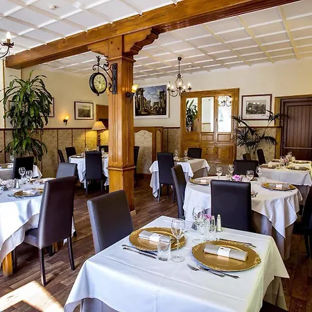 Logis Restaurant La Tete Des Faux