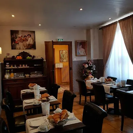 Otel Logis Restaurant La Tete Des Faux 2*